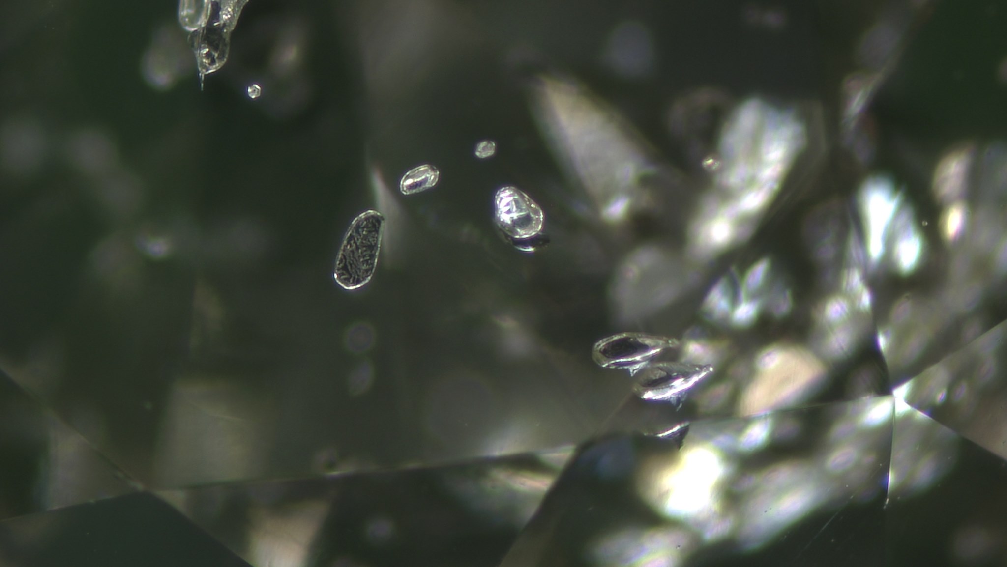 A green diamond treated by HPHT